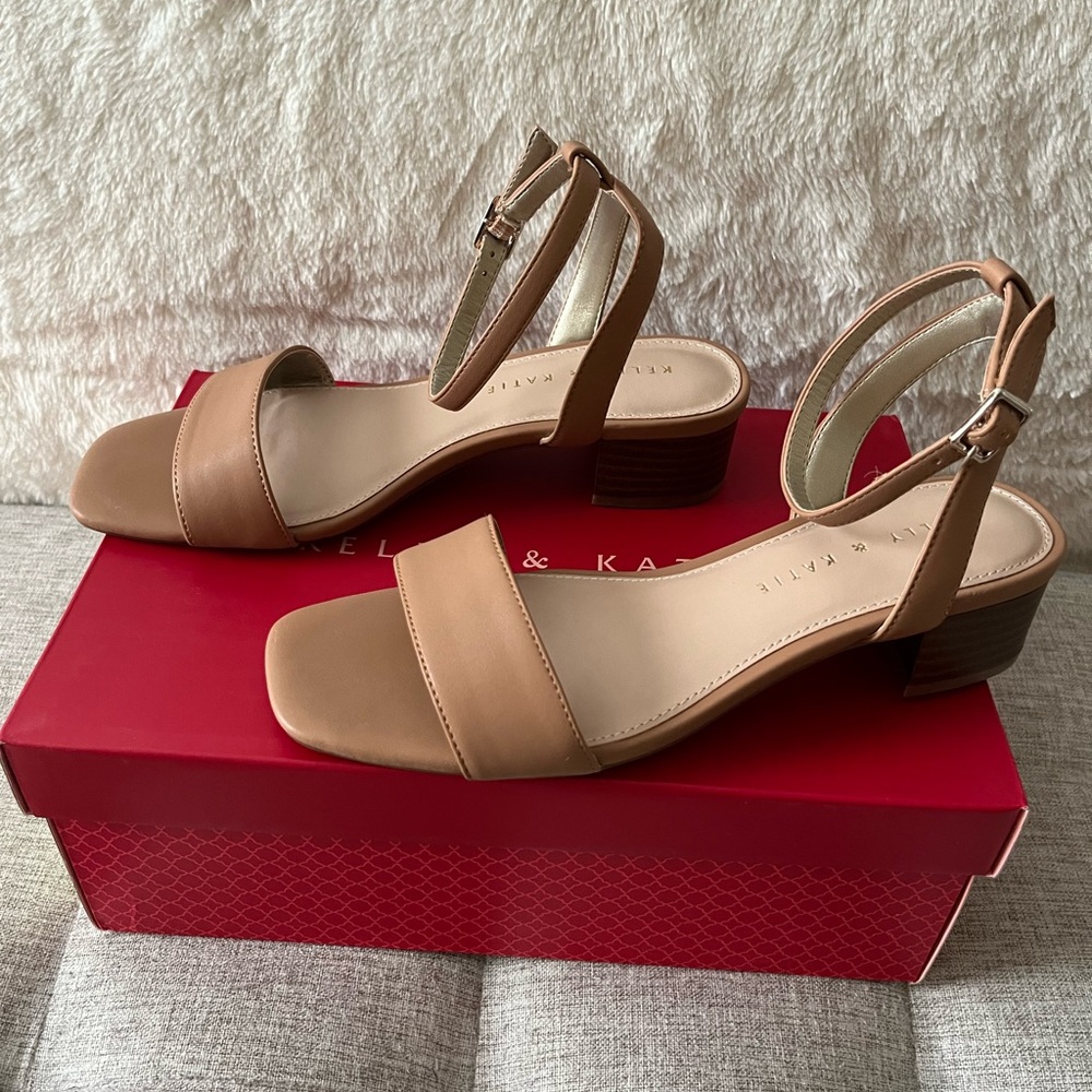Kelly and Katie Women's Tan Sandals